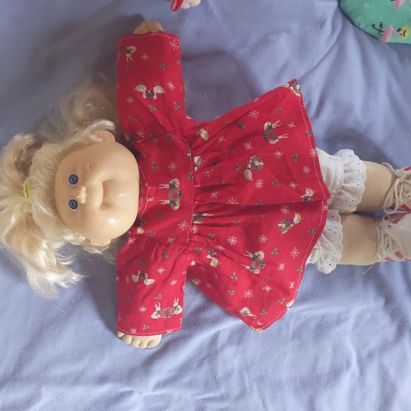 cabbage patch kids doll 1983 & clothes - Picture 2 of 6